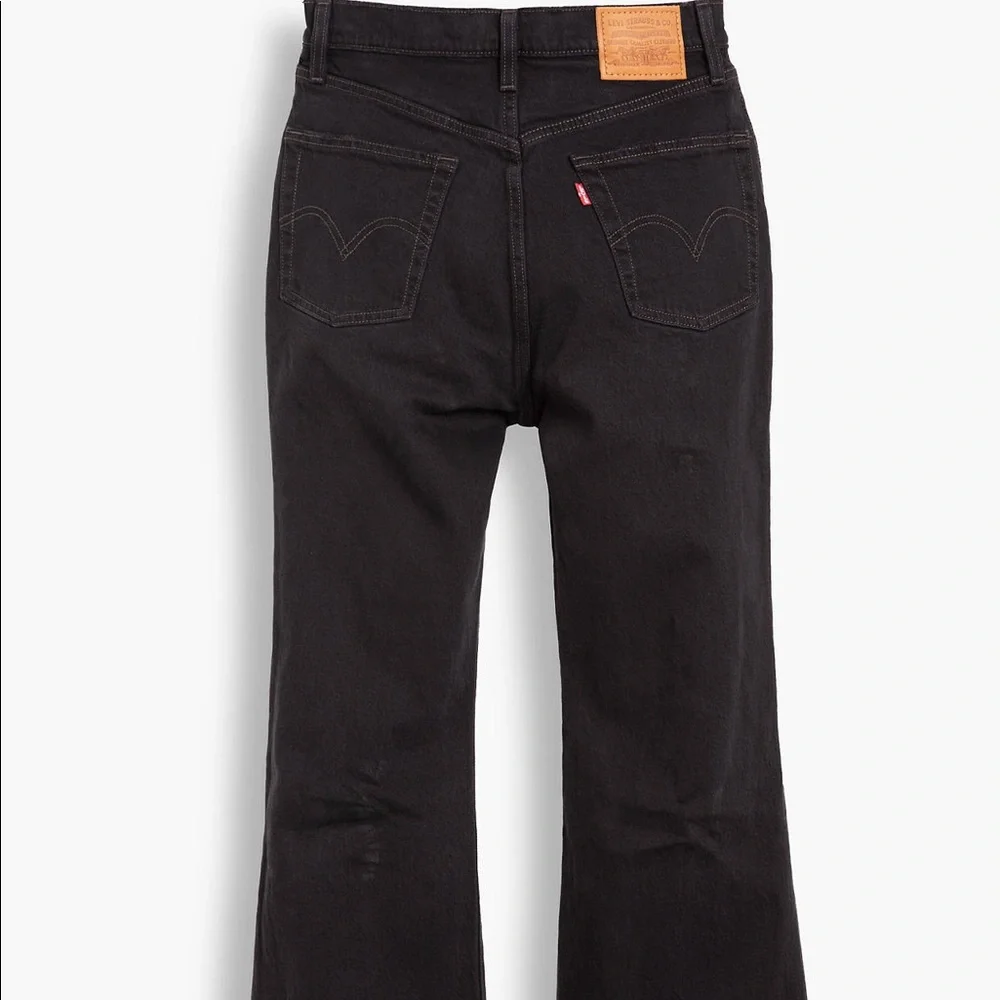 Levi’s Rib Cage Crop Flare Jeans - Picture 6 of 6